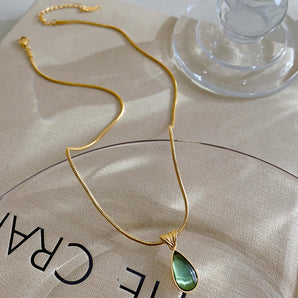 JADE - collier en or 18 K